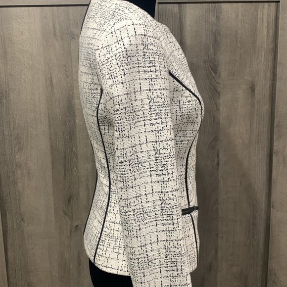 DKNY Donna Karen New York White With Black Stitching Blazer Jacket Women's XXS - Picture 7 of 14